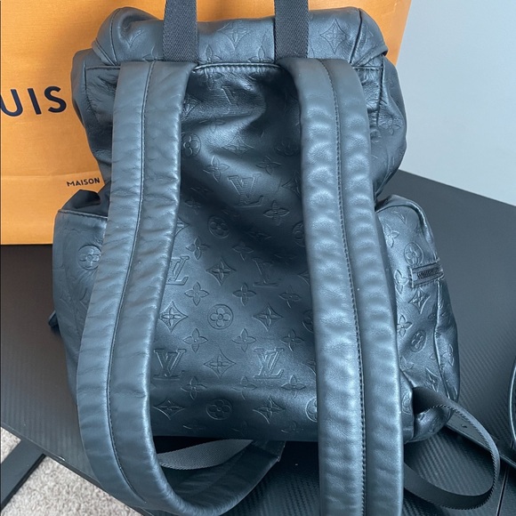 Black Louis Vuitton backpack - Picture 3 of 4
